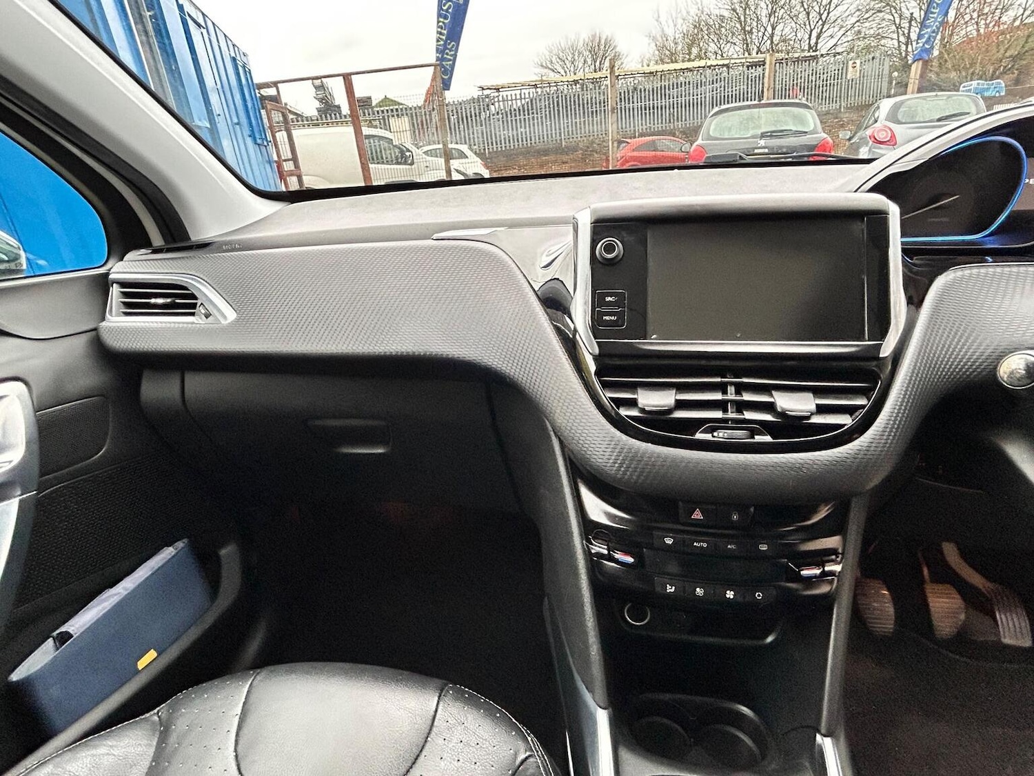 Used Peugeot 2008 2014 for sale - 77729991: Photo 13