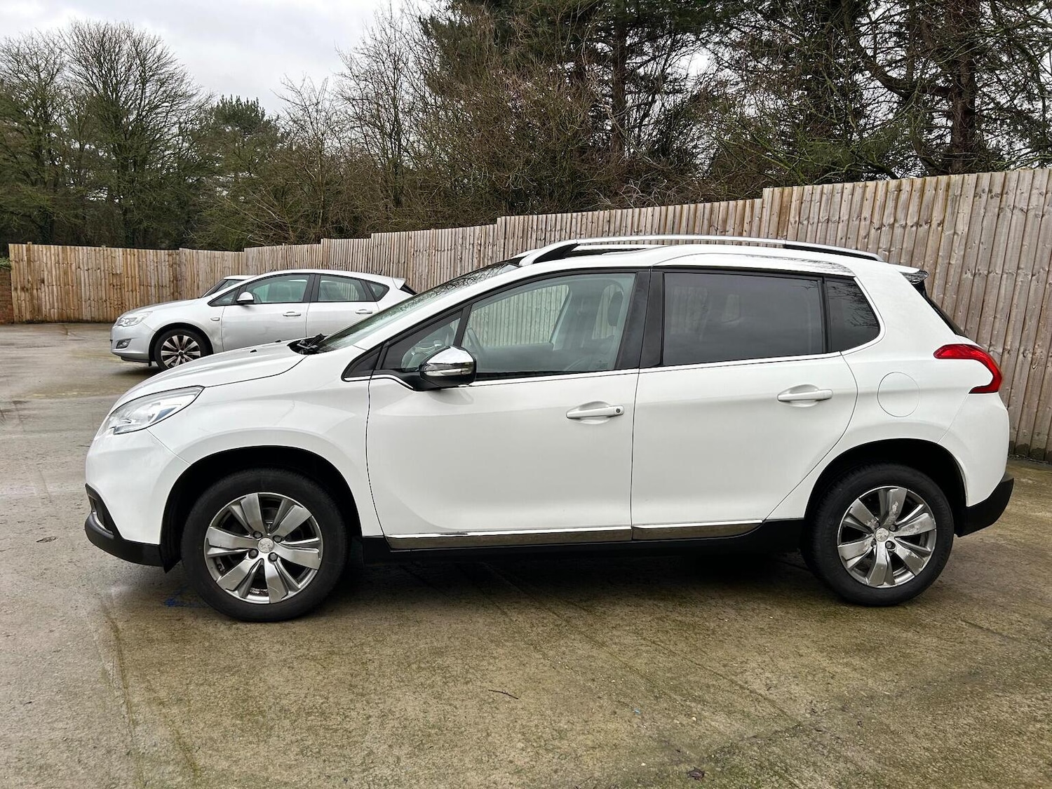 Used Peugeot 2008 2014 for sale - 77729991: Photo 7