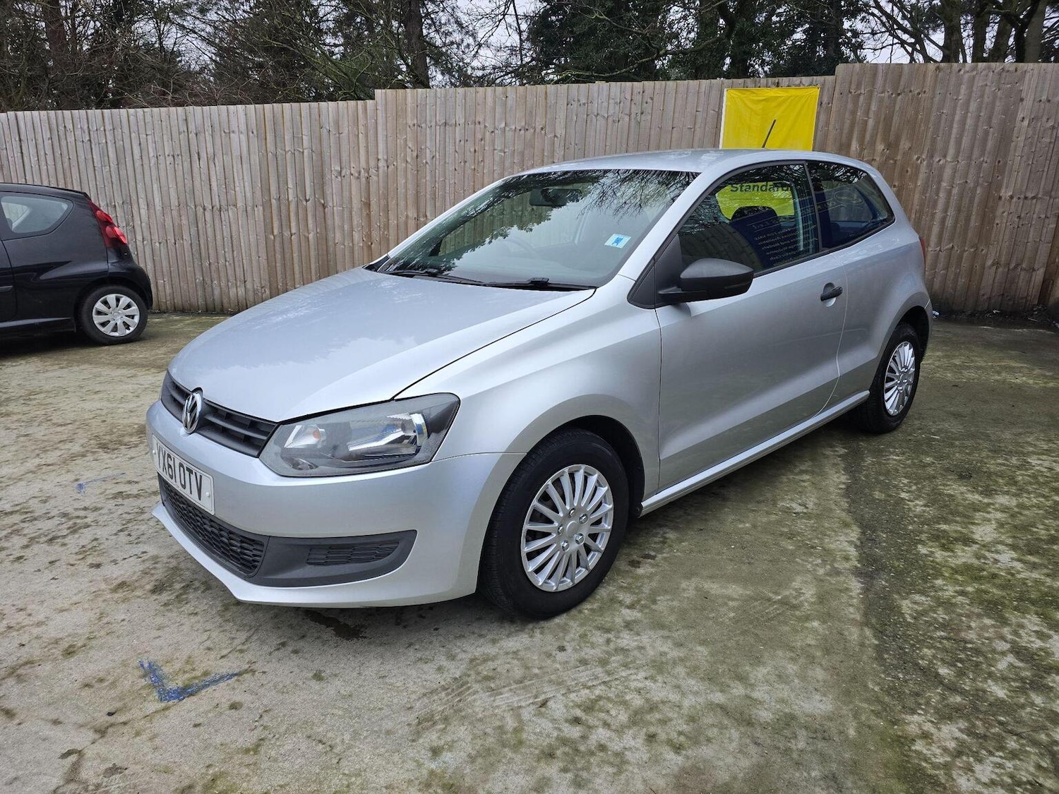 Used Volkswagen Polo 2011 for sale - 77937806: Photo 4
