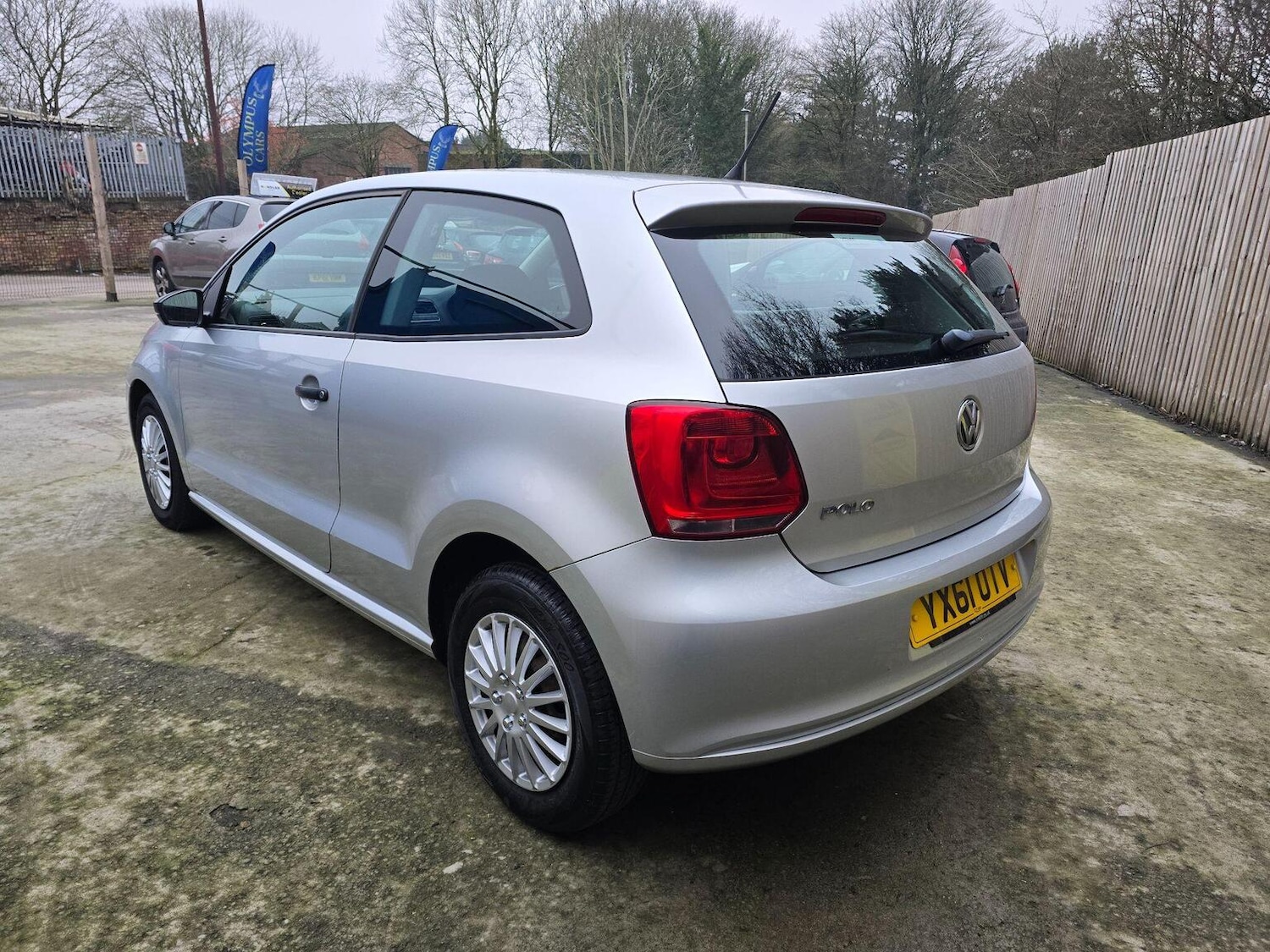 Used Volkswagen Polo 2011 for sale - 77937806: Photo 6
