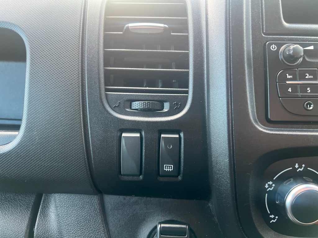 Used Renault Trafic 2021 for sale - 76393835: Photo 62