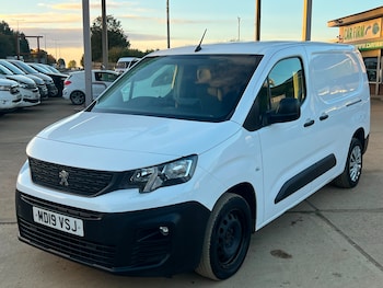 Used Peugeot Partner 2019 for sale - 76146321: Photo
