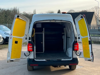 Used Volkswagen Transporter 2019 for sale - 77210788: Photo