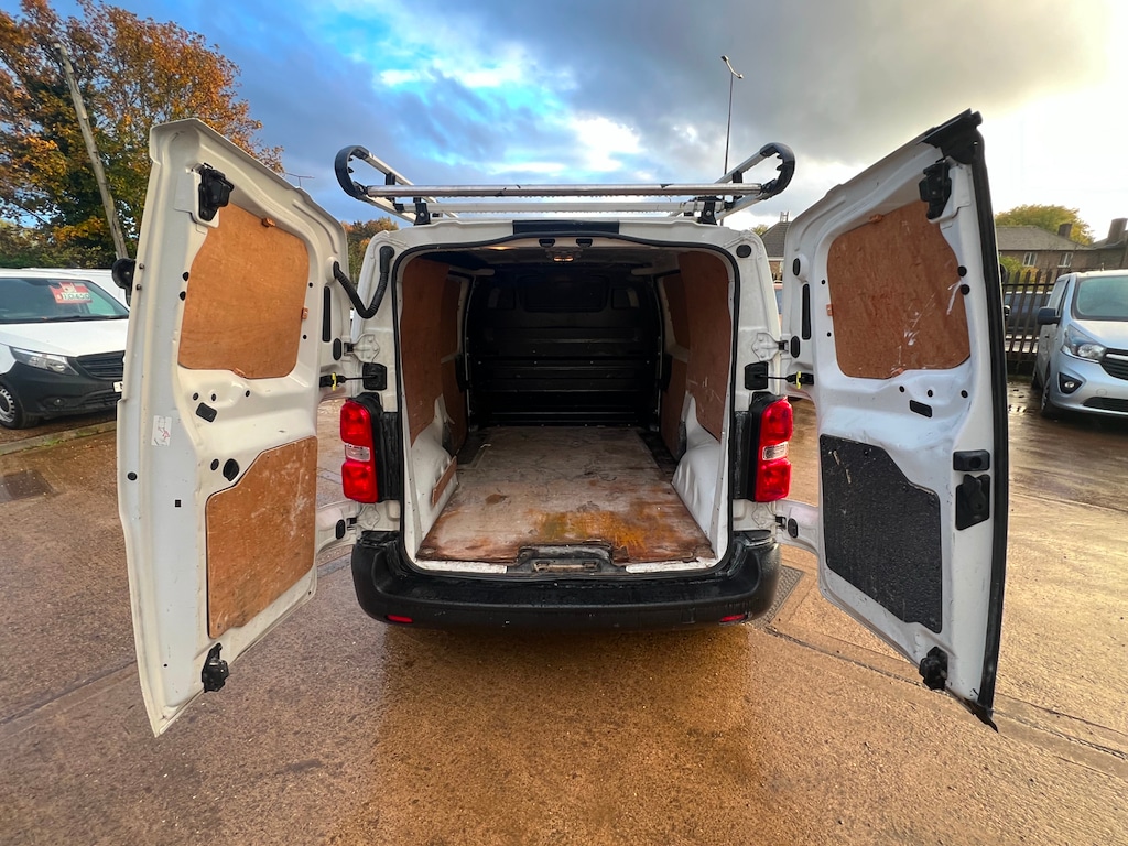 Used Peugeot Expert 2019 for sale - 76140472: Photo 4