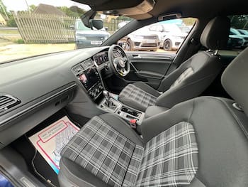 Used Volkswagen Golf 2017 for sale - 79629770: Photo