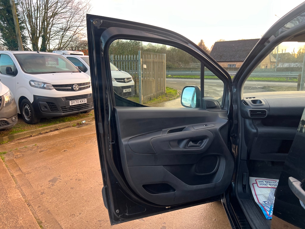 Used Citroen Berlingo 2021 for sale - 76861977: Photo 37