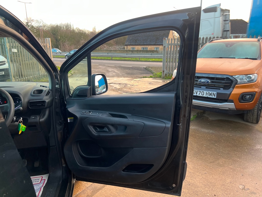 Used Citroen Berlingo 2021 for sale - 76861977: Photo 48