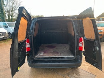 Used Citroen Berlingo 2021 for sale - 76861977: Photo