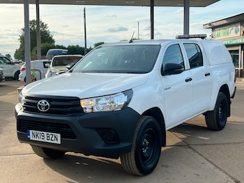 Used Toyota Hilux 2019 for sale - 75571562: Photo