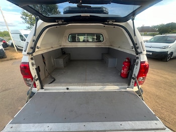 Used Toyota Hilux 2019 for sale - 75571562: Photo