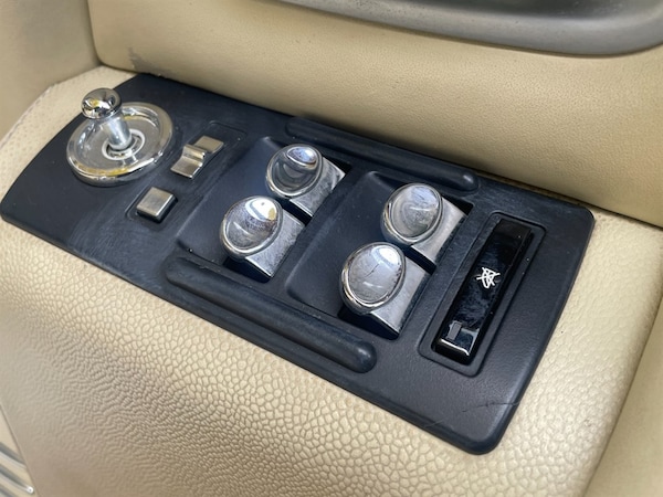 Used Rolls-Royce Phantom 2004 for sale - 75710306: Photo 33