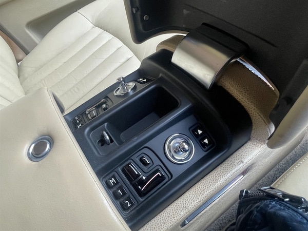 Used Rolls-Royce Phantom 2004 for sale - 75710306: Photo 44
