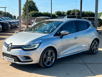 Used Renault Clio 2019 for sale - 79375972: Photo