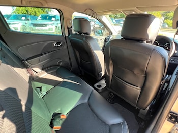 Used Renault Clio 2019 for sale - 79375972: Photo