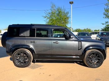 Used Land Rover Defender 110 2021 for sale - 78278020: Photo