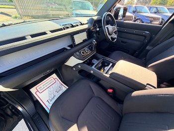 Used Land Rover Defender 110 2021 for sale - 78278020: Photo