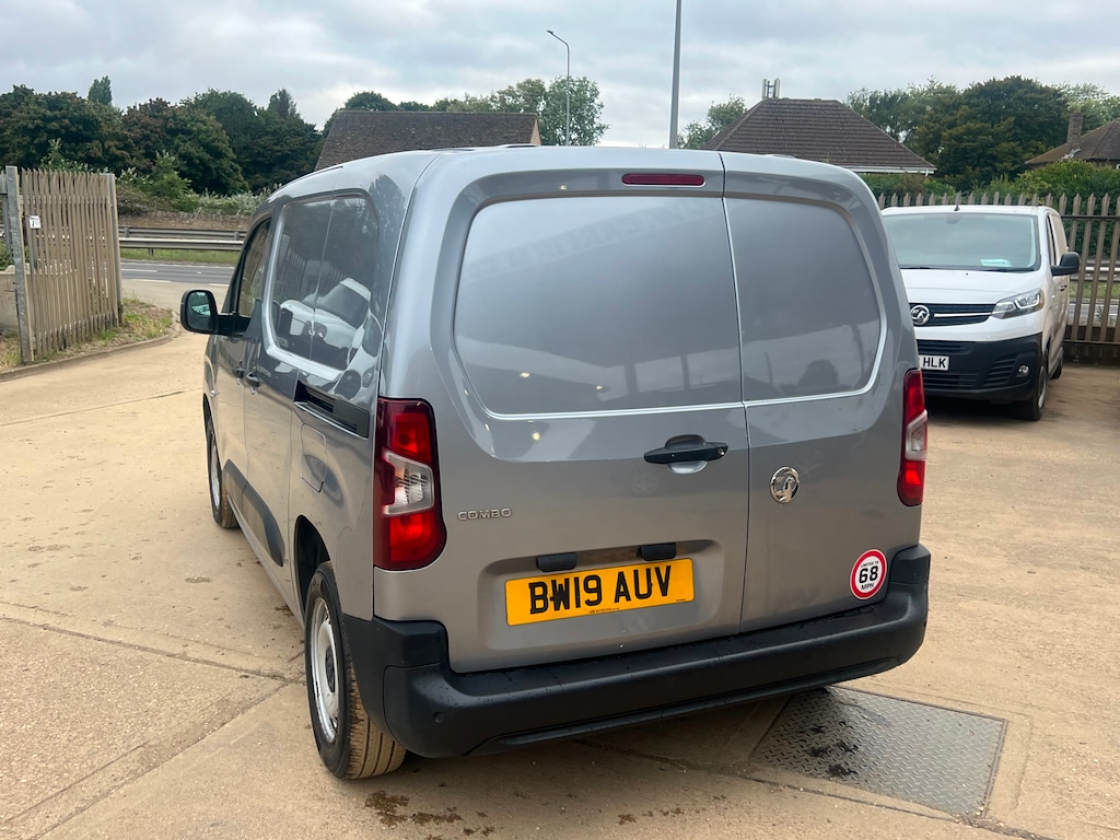 Vehicle 29