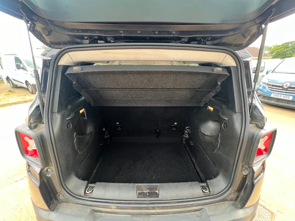 Vehicle 83