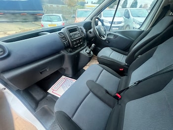 Used Vauxhall Vivaro 2015 for sale - 76322122: Photo