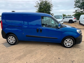 Used Fiat Doblo 2017 for sale - 75180229: Photo