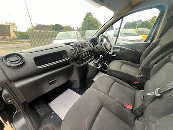 Used Vauxhall Vivaro 2018 for sale - 75570723: Photo