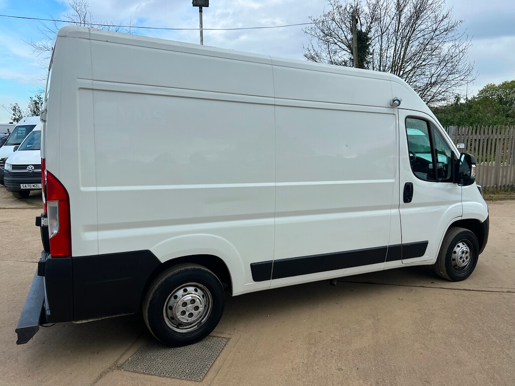 Vehicle 29