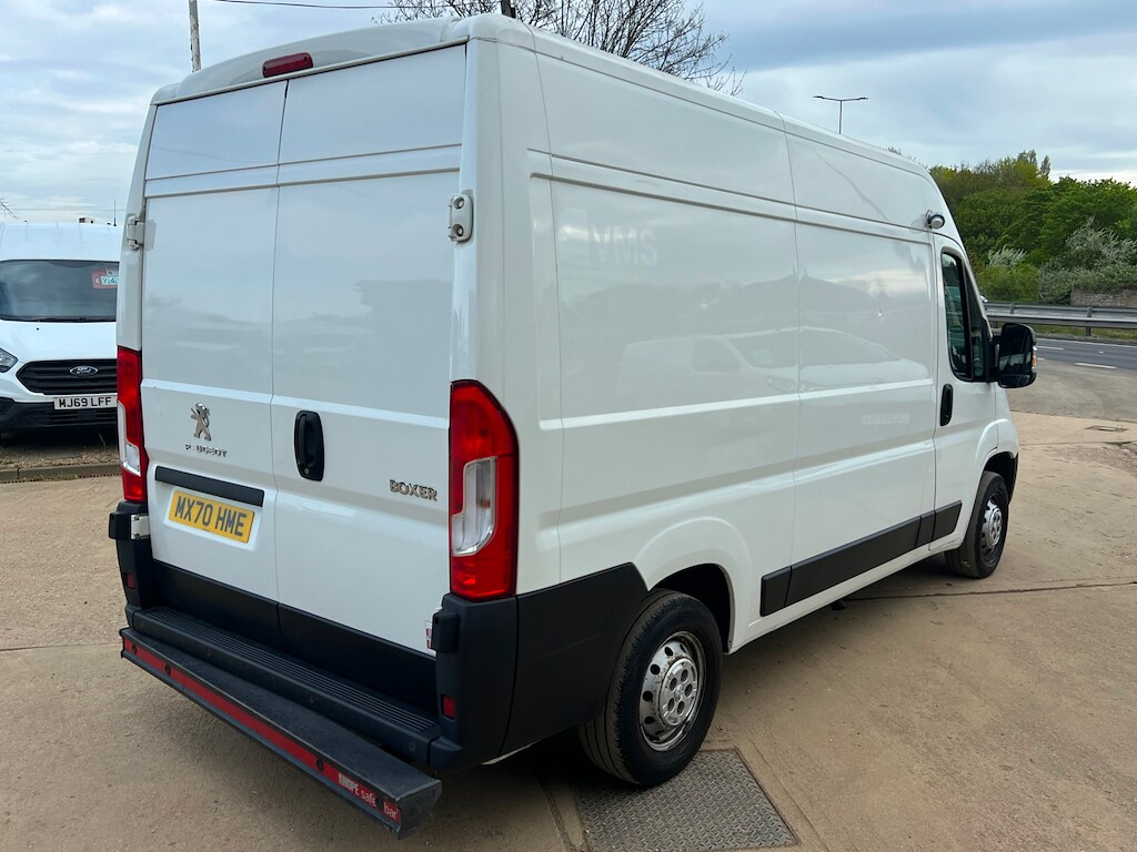 Vehicle 33