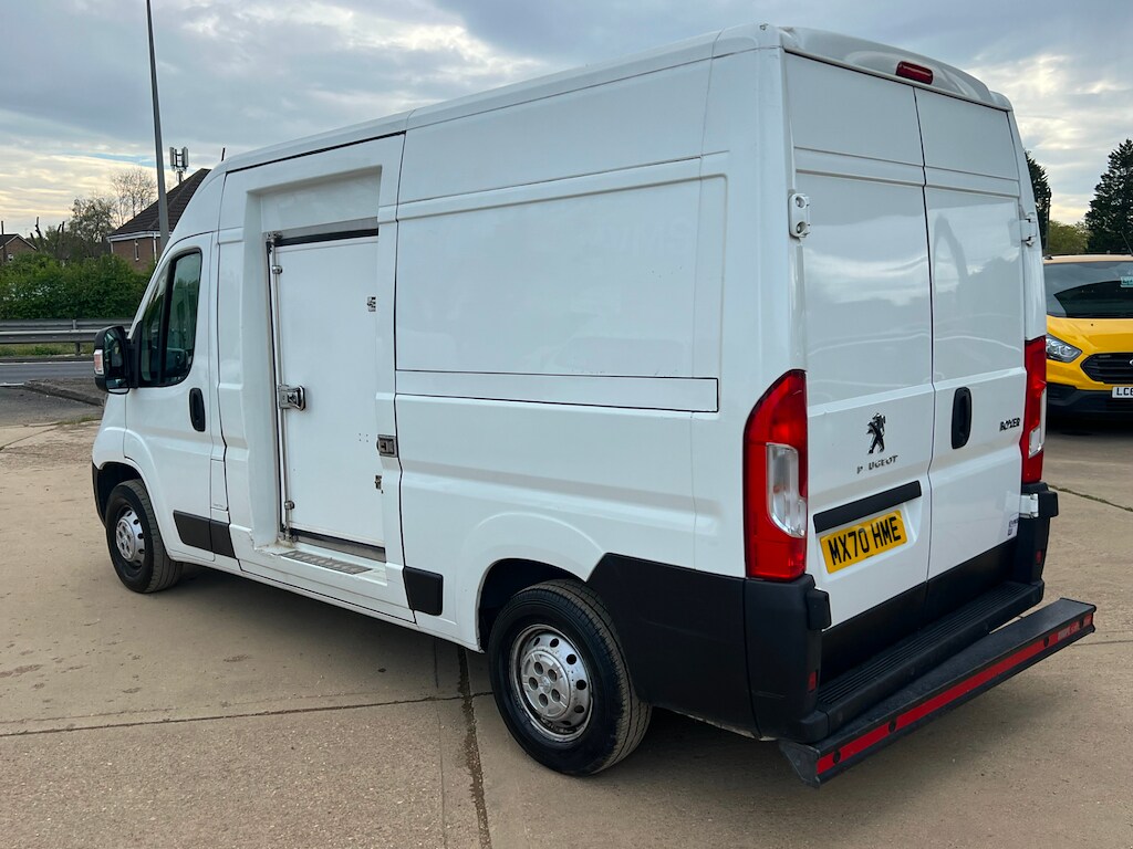 Vehicle 48