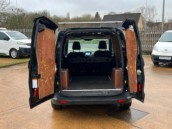 Used Ford Transit Courier 2018 for sale - 77082867: Photo