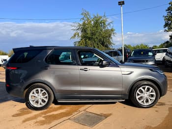 Used Land Rover Discovery 2017 for sale - 79459865: Photo