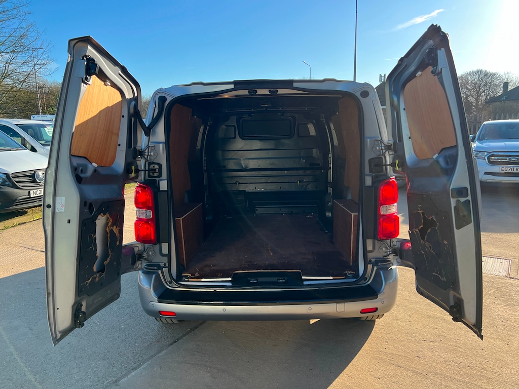 Used Vauxhall Vivaro 2021 for sale - 77532417: Photo 3