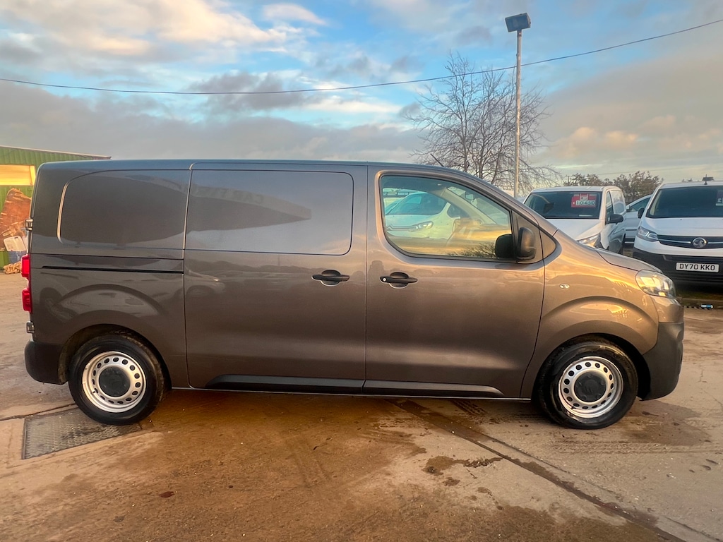 Used Citroen Dispatch 2018 for sale - 76738534: Photo 17