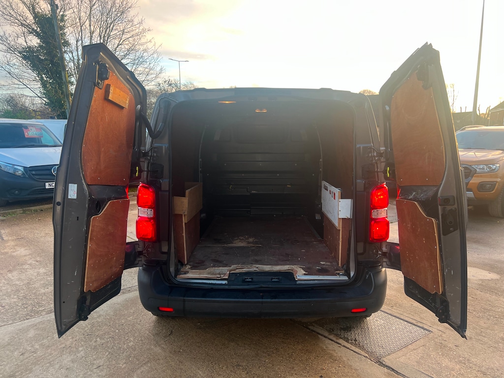 Used Citroen Dispatch 2018 for sale - 76738534: Photo 4