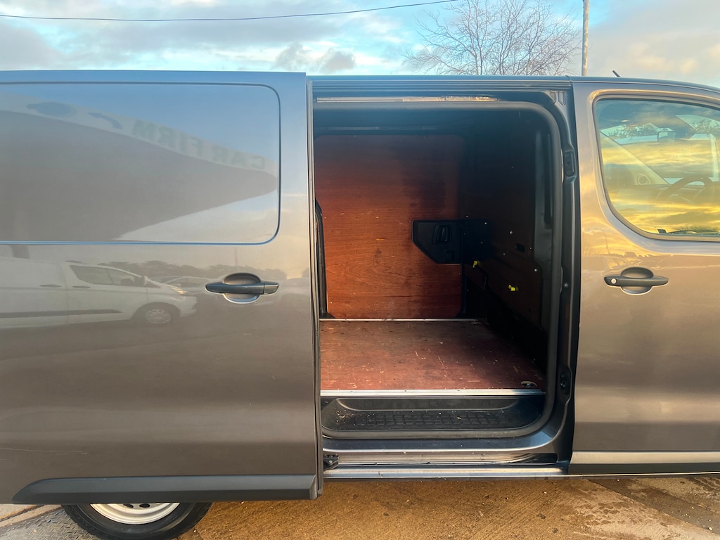 Used Citroen Dispatch 2018 for sale - 76738534: Photo 54