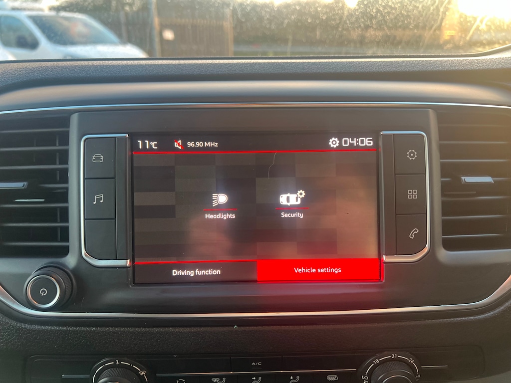 Used Citroen Dispatch 2018 for sale - 76738534: Photo 68