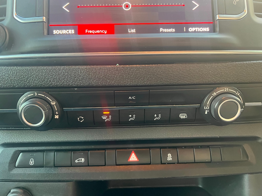 Used Citroen Dispatch 2018 for sale - 76738534: Photo 73