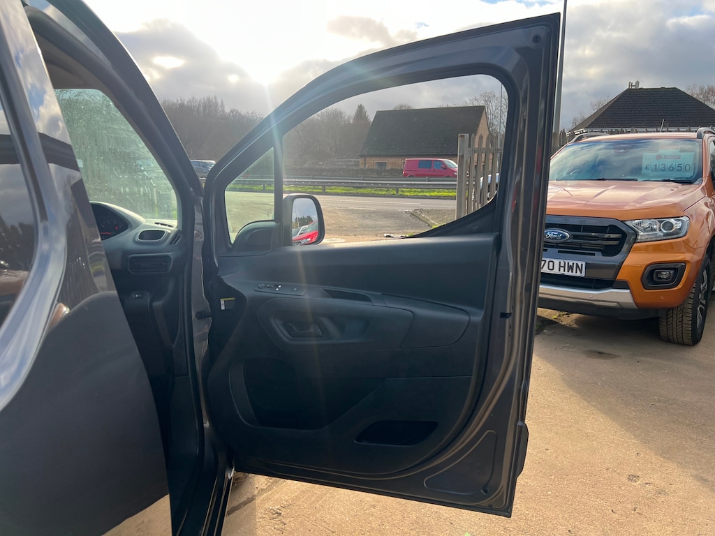 Used Peugeot Partner 2023 for sale - 77106206: Photo 47