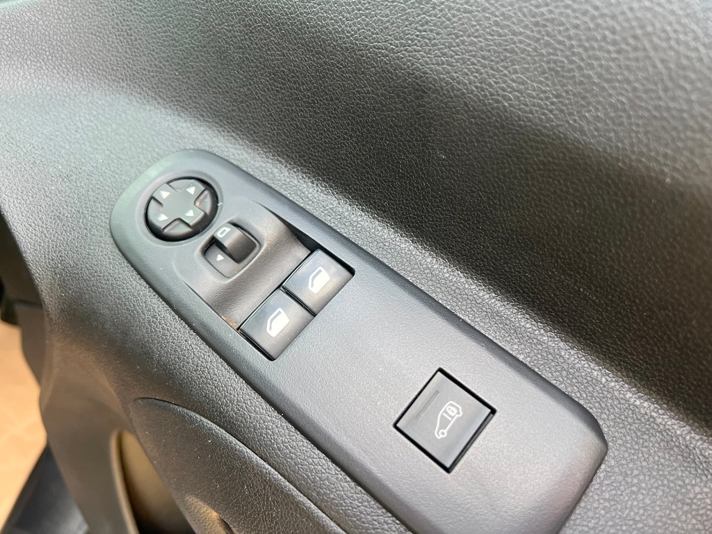 Used Peugeot Partner 2023 for sale - 77106206: Photo 48