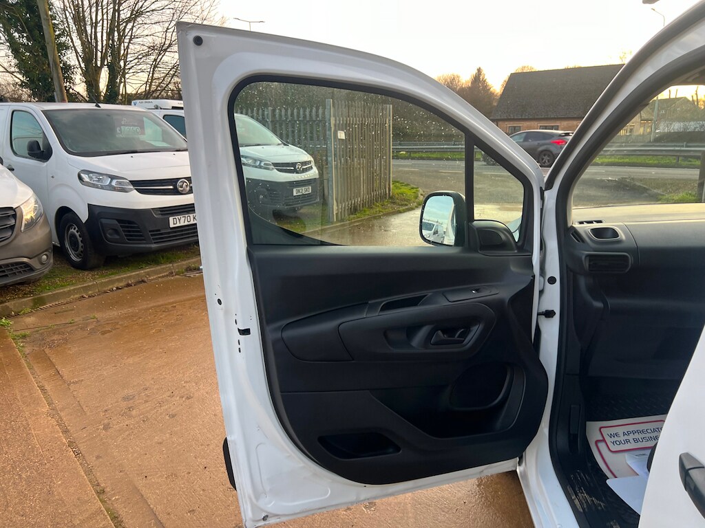 Used Citroen Berlingo 2020 for sale - 76696710: Photo 42