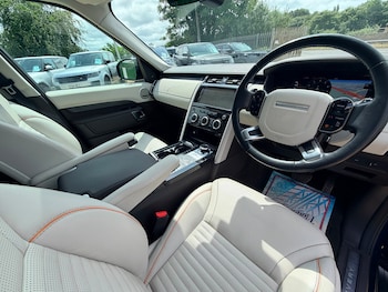 Used Land Rover Discovery 2018 for sale - 78762148: Photo