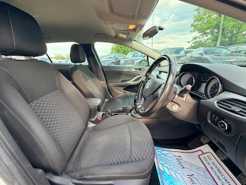 Used Vauxhall Astra 2018 for sale - 78393012: Photo