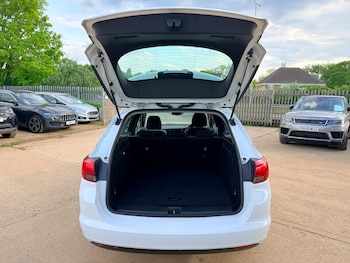 Used Vauxhall Astra 2018 for sale - 78393012: Photo