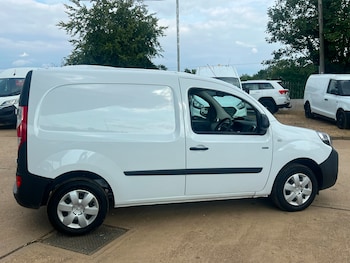 Used Renault Kangoo 2020 for sale - 75571930: Photo