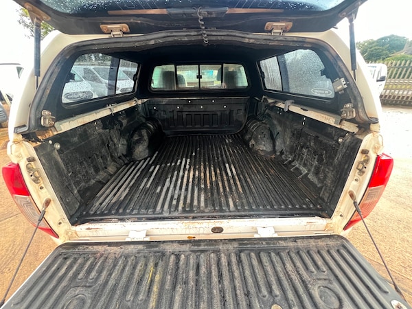 Used Nissan Navara 2016 for sale - 75629855: Photo 42