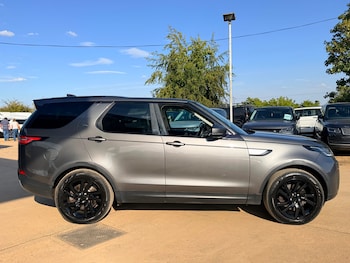Used Land Rover Discovery 2017 for sale - 79311920: Photo