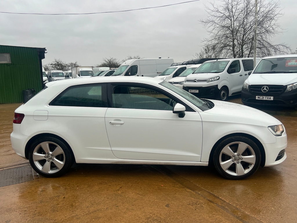 Used Audi A3 2016 for sale - 77165618: Photo 2