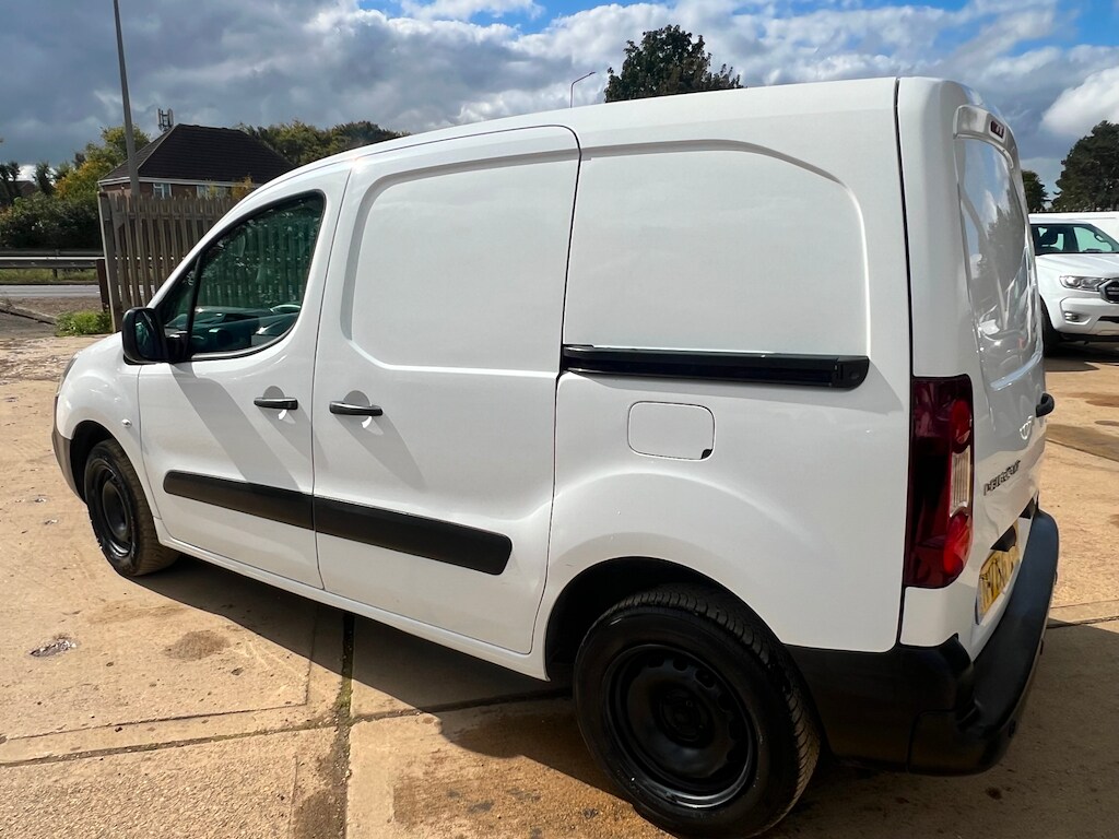 Used Peugeot Partner 2016 for sale - 76027878: Photo 32