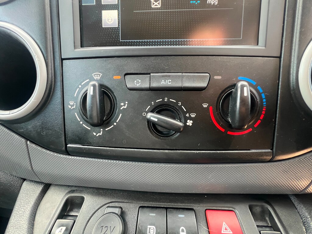 Used Peugeot Partner 2016 for sale - 76027878: Photo 61