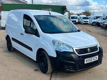 Used Peugeot Partner 2016 for sale - 76847320: Photo