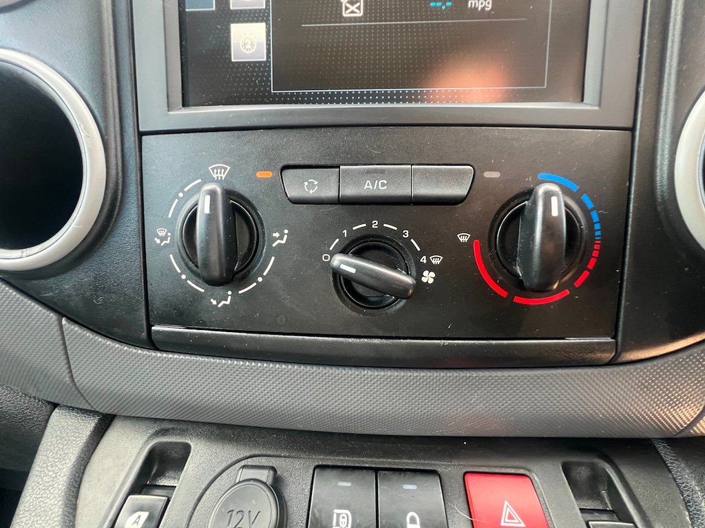 Used Peugeot Partner 2016 for sale - 76847320: Photo 61